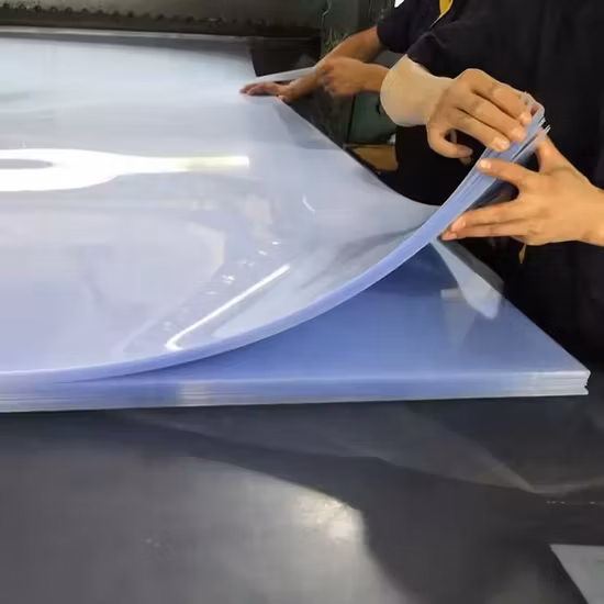 Feuille dure transparente rigide claire de diverses couleurs de PVC de catégorie pharmaceutique